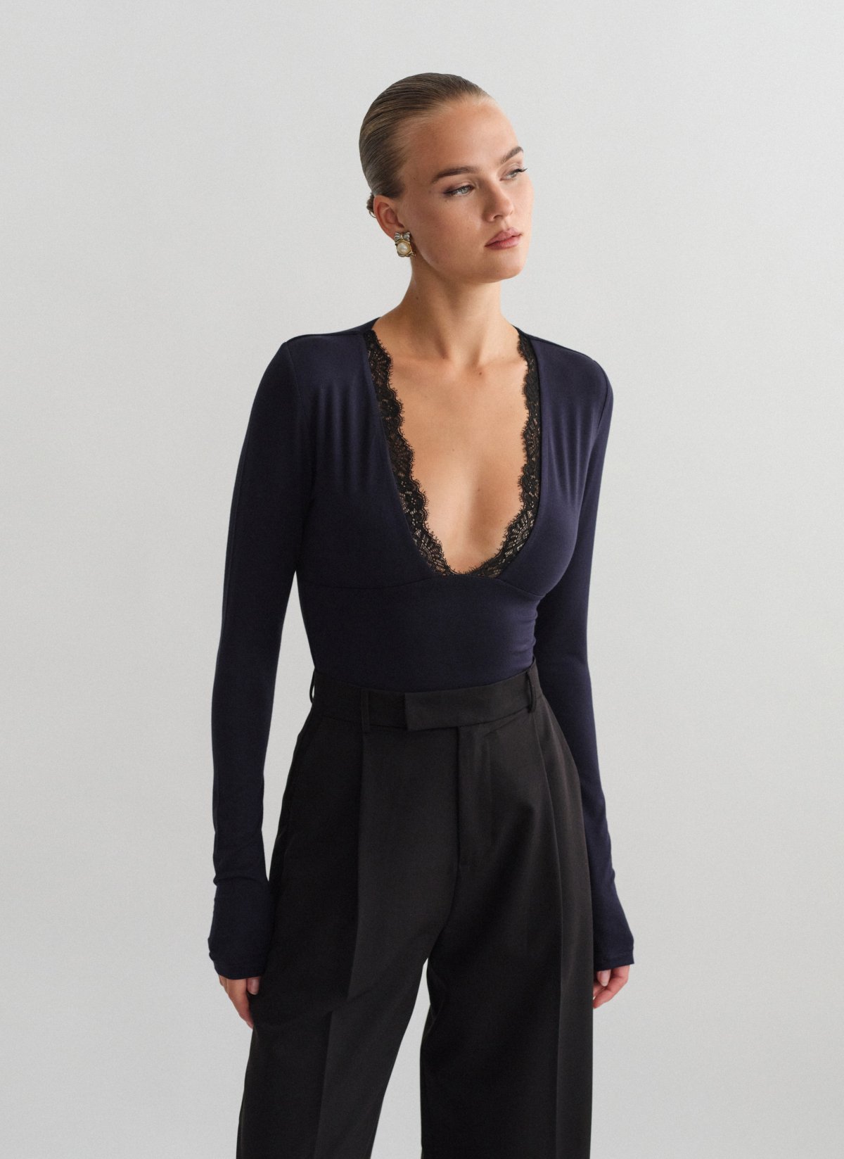 Bamboo blouse with lace-16