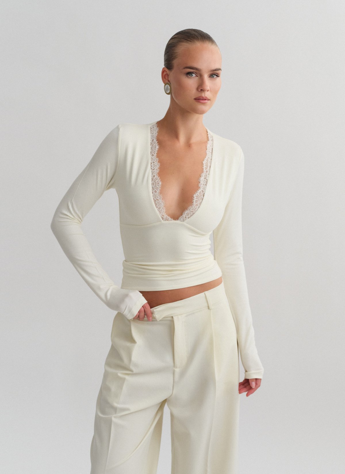 Bamboo blouse with lace-13