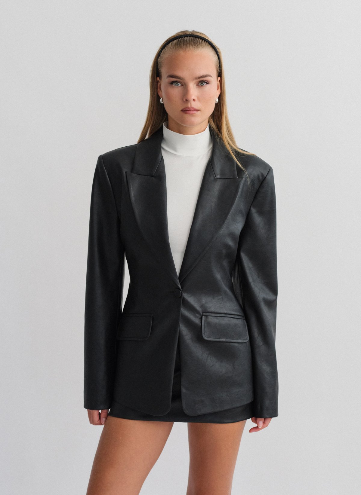 Faux leather fitted blazer-5