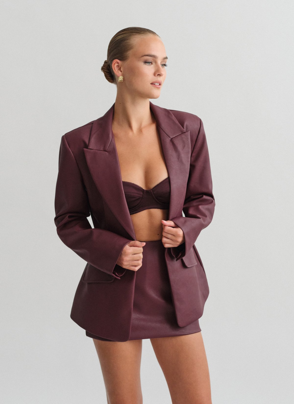 Faux leather fitted blazer-21