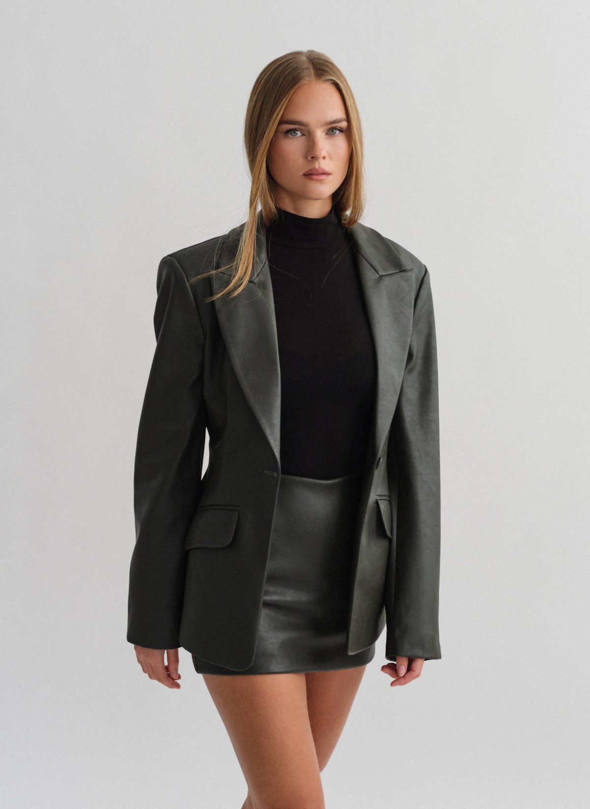 Faux leather fitted blazer-12