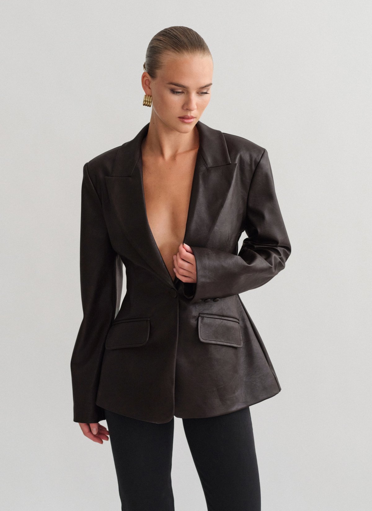 Faux leather fitted blazer-14