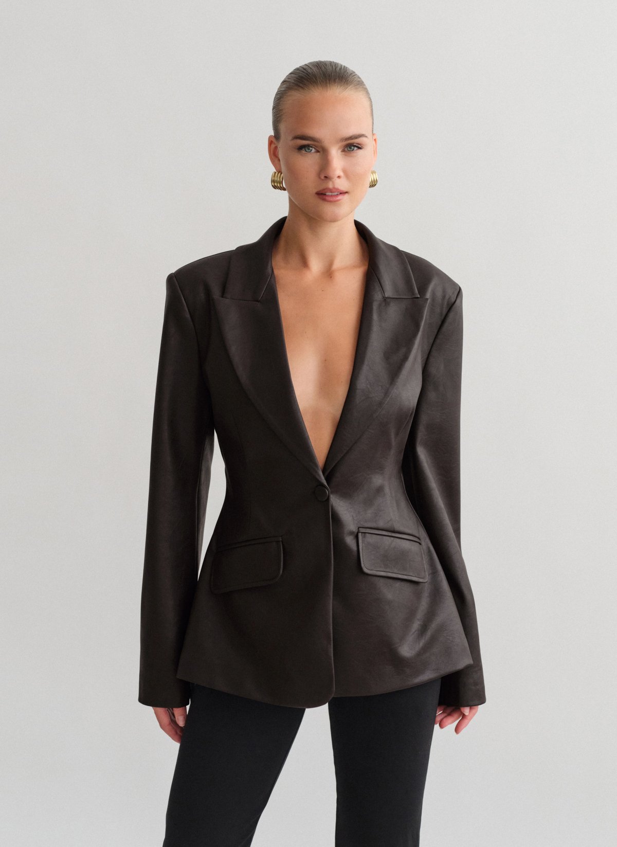 Faux leather fitted blazer-13