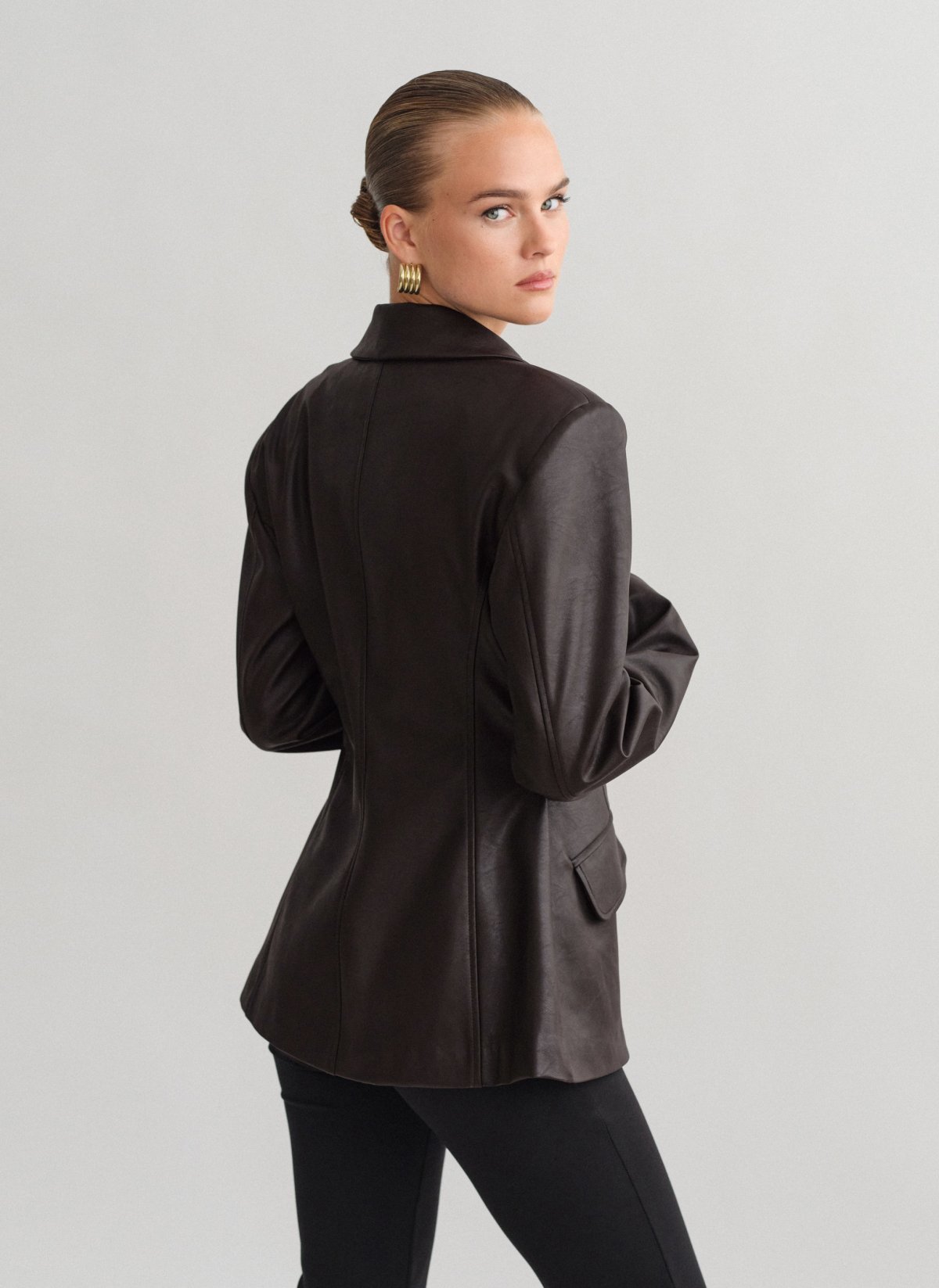 Faux leather fitted blazer-17