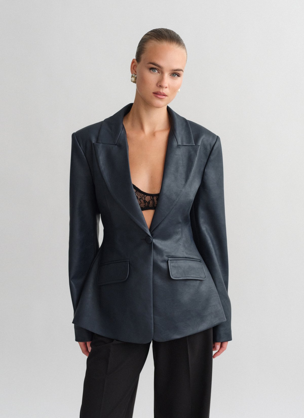 Faux leather fitted blazer-23