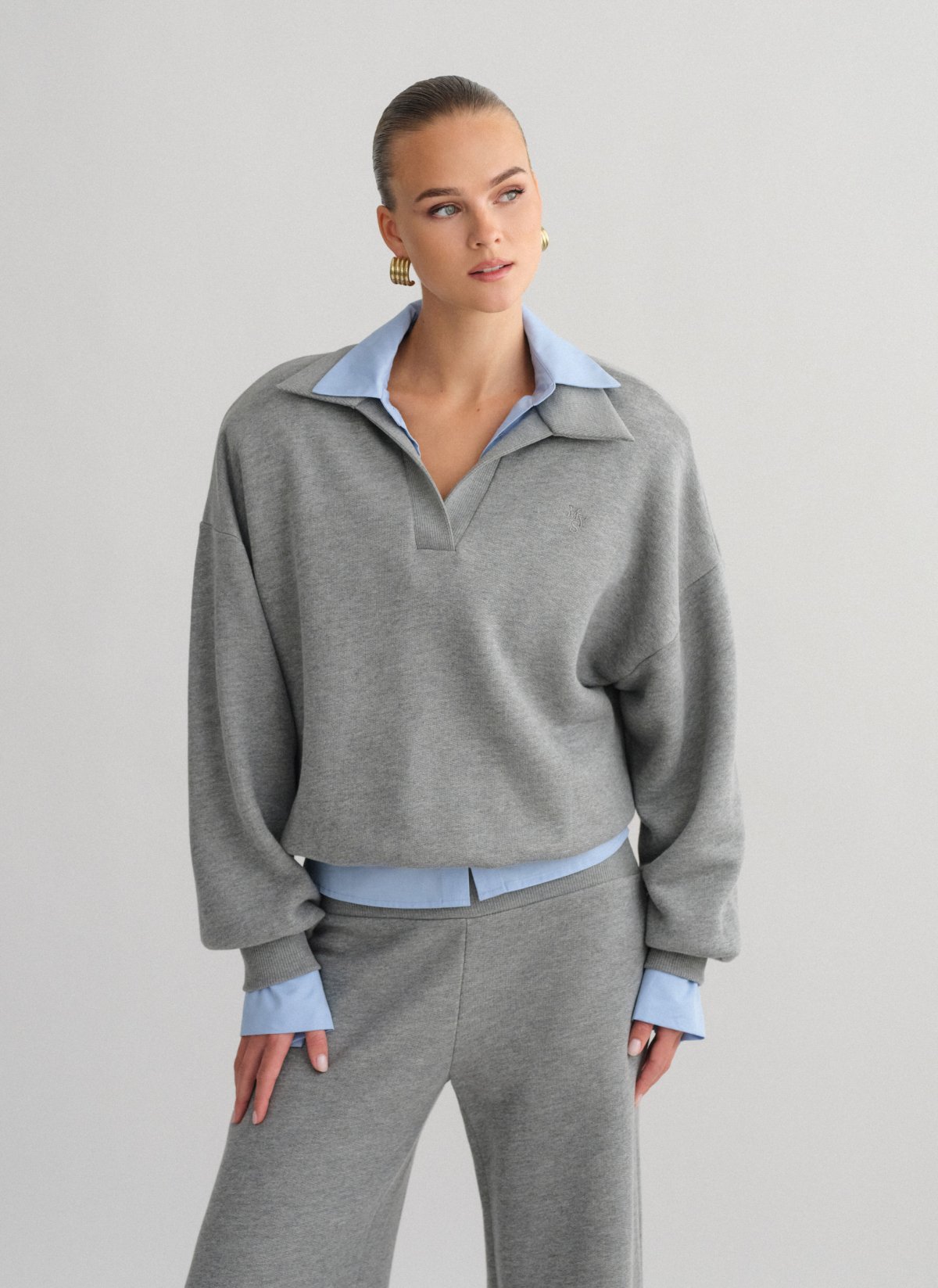 Sweatshirt with collar-10