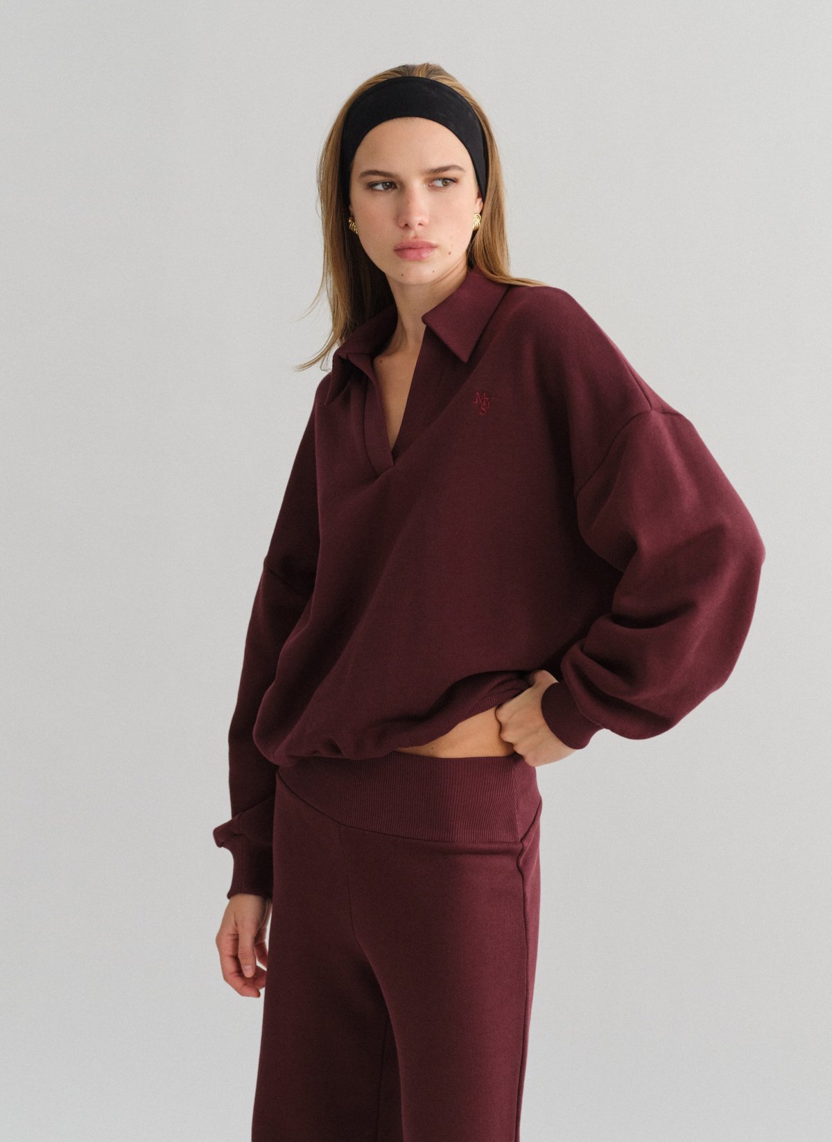 Sweatshirt with collar-26