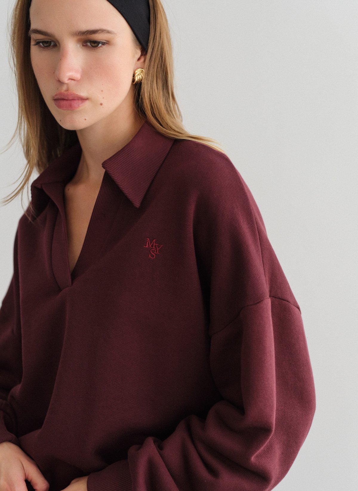Sweatshirt with collar-27