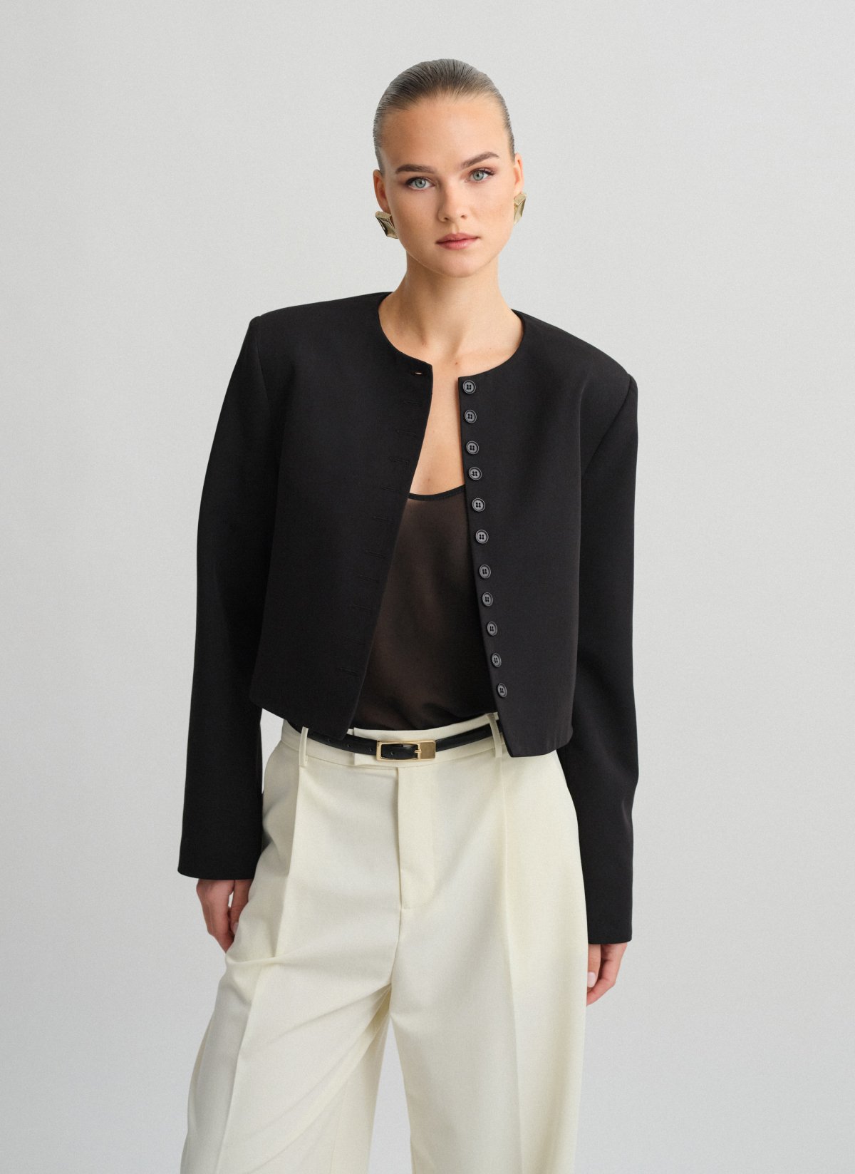 Cropped blazer with buttons-16