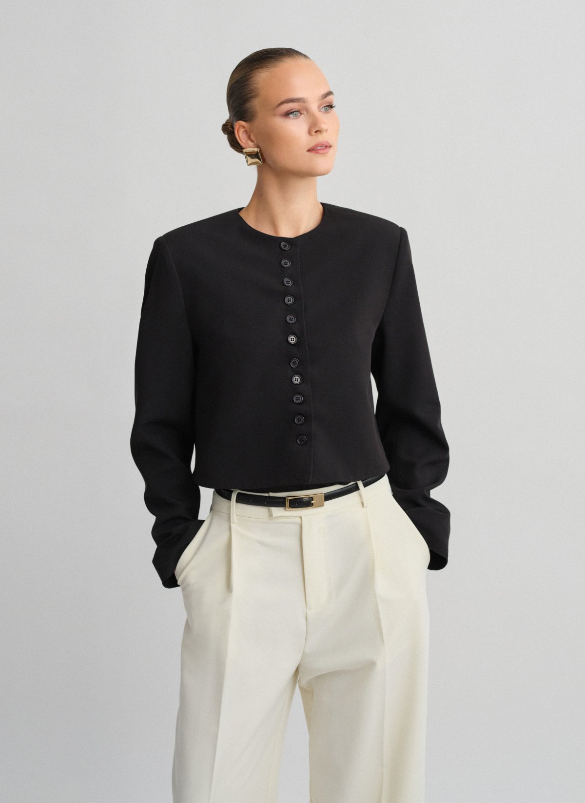 Cropped blazer with buttons-18