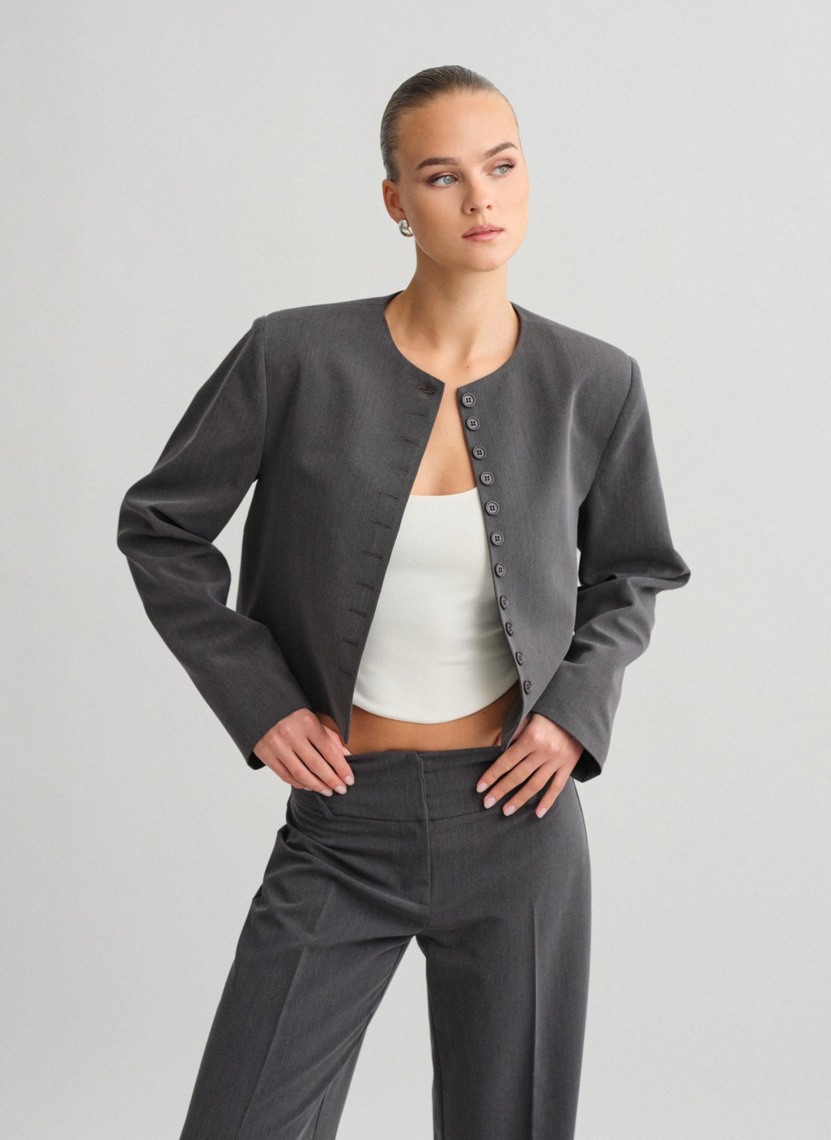 Cropped blazer with buttons-12