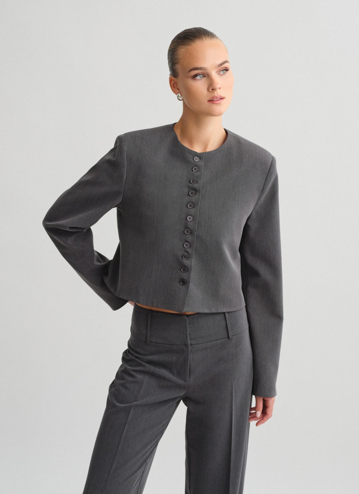 Cropped blazer with buttons-13