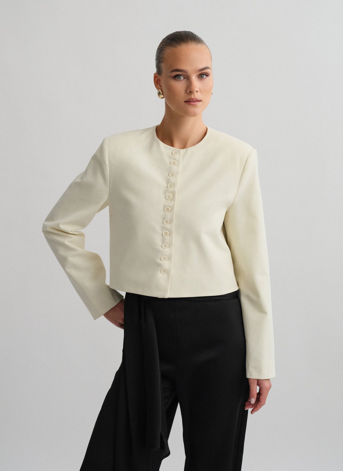 Cropped blazer with buttons-6