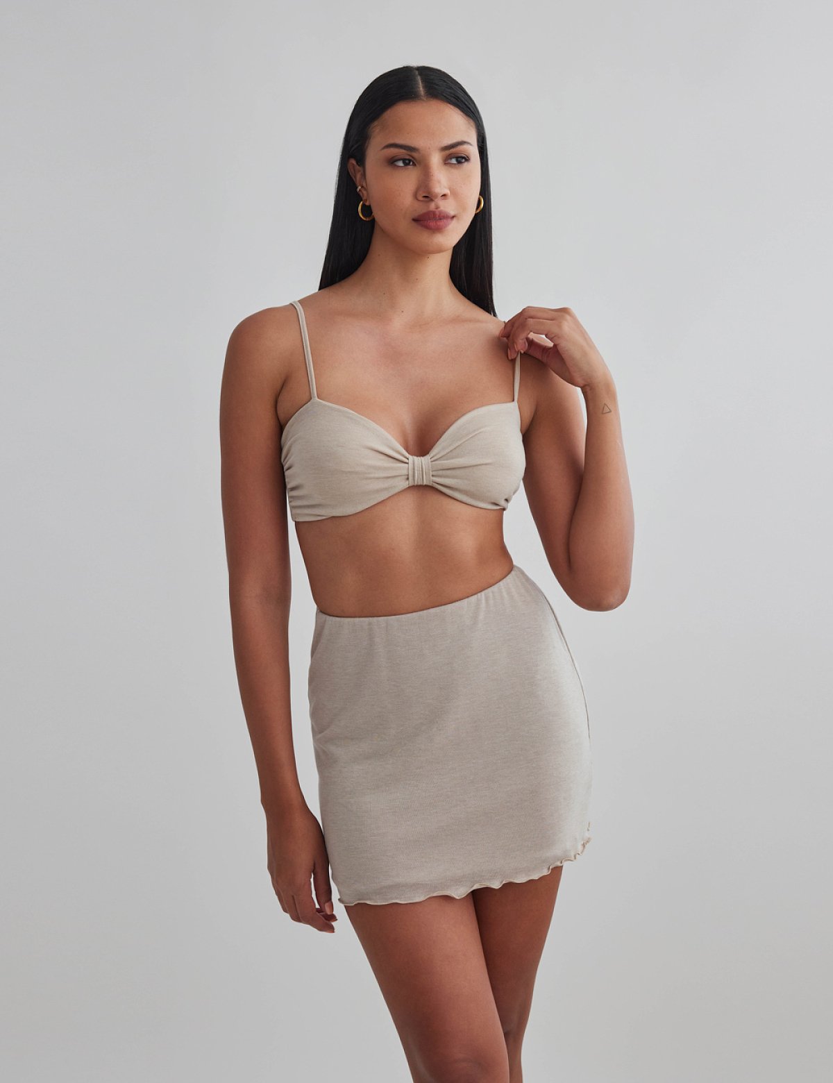 Ruched crop top with knot-3