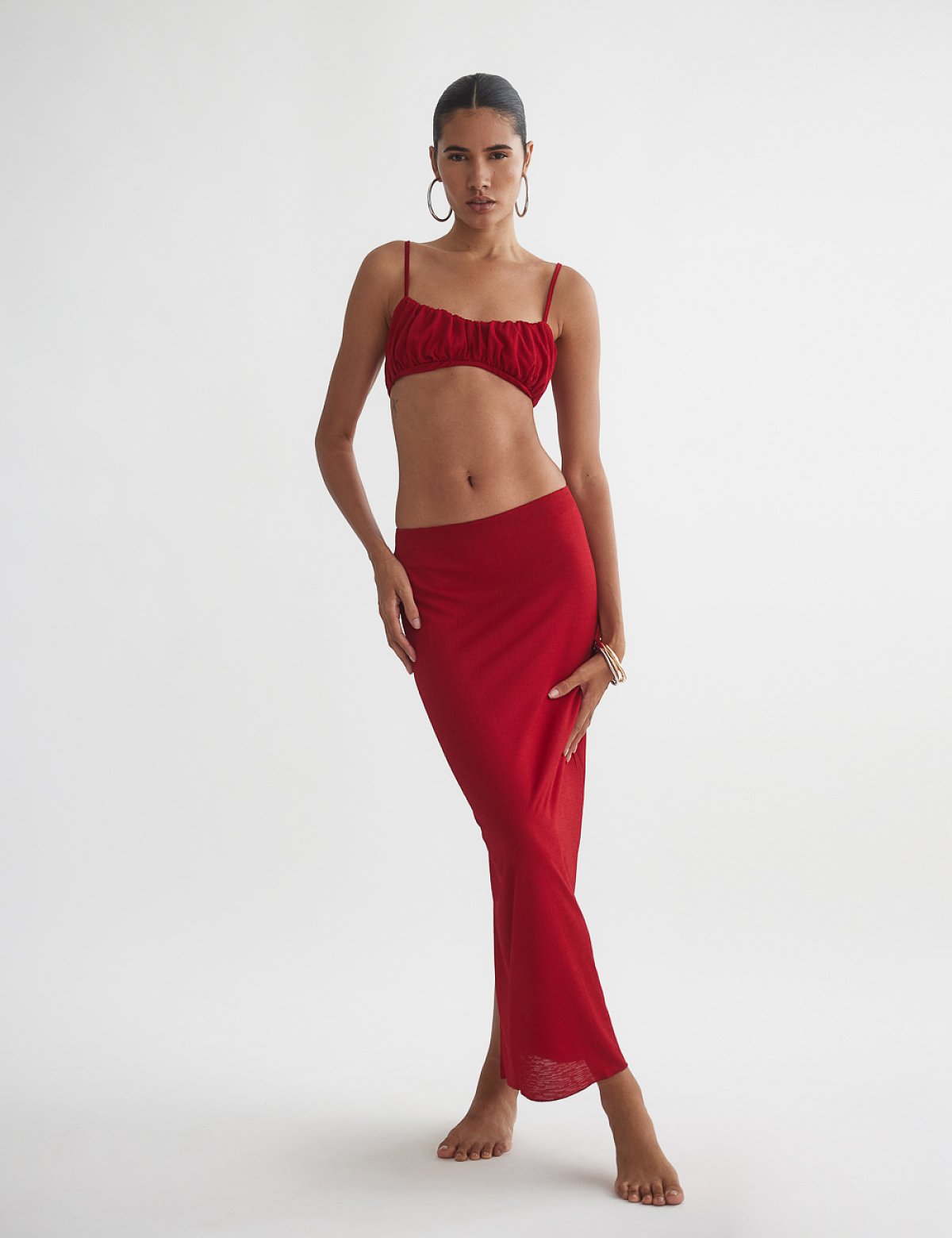 Ανάγλυφο σετ φούστα midi και τοπ με σούρες-11