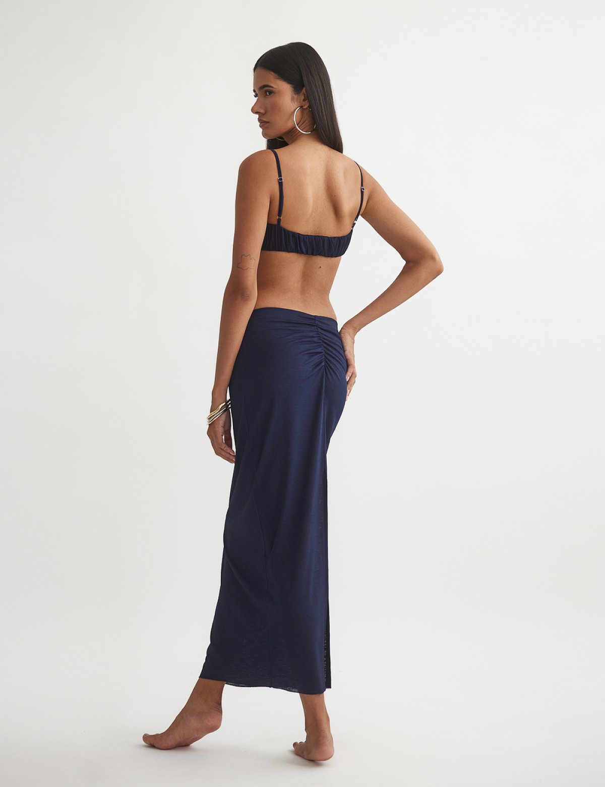 Ανάγλυφο σετ φούστα midi και τοπ με σούρες-2