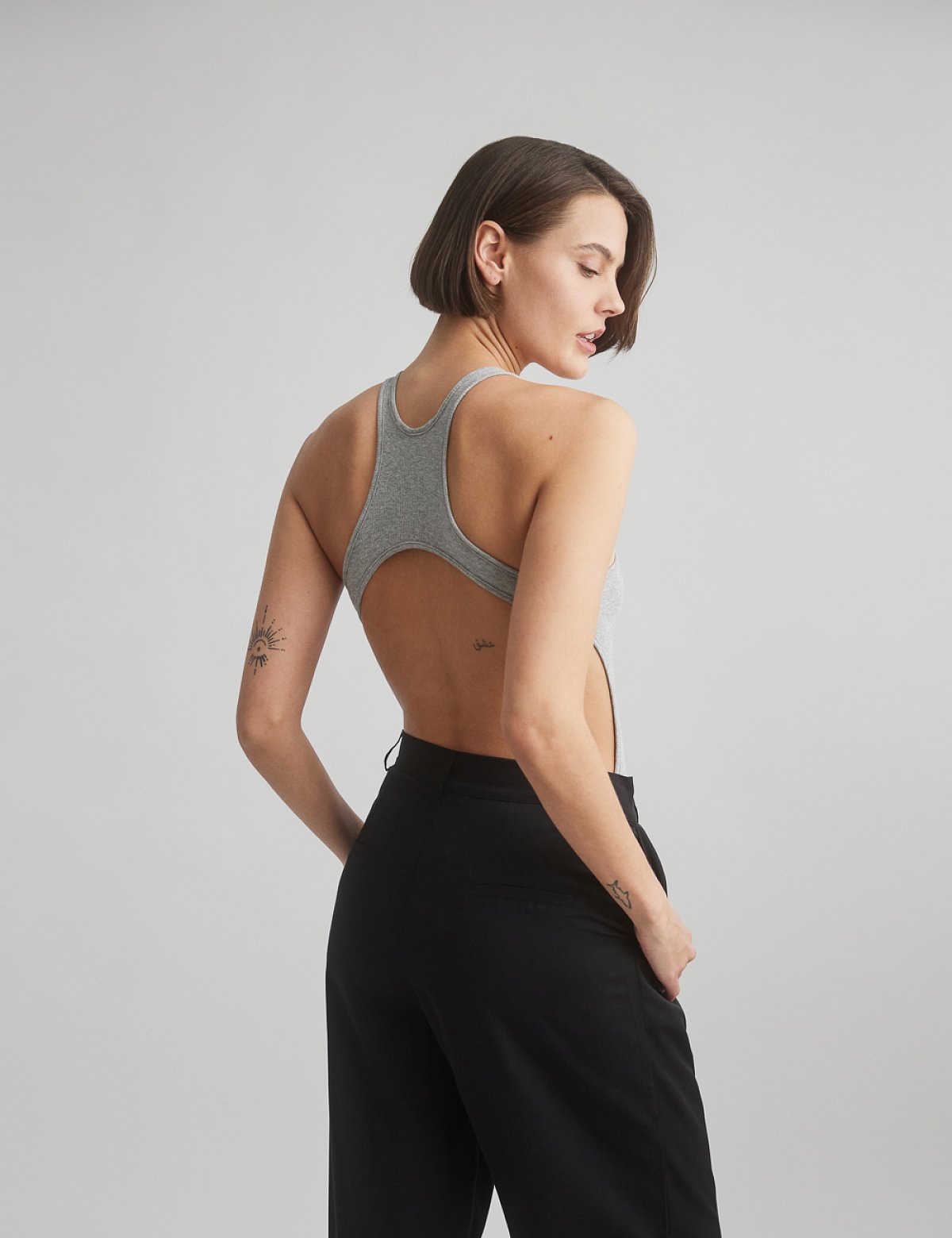 Cut-out back sleeveless ribbed bodysuit-4