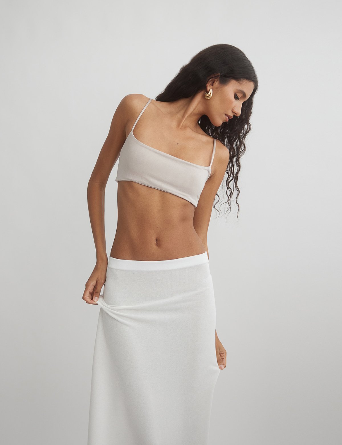 Γυναικείο crop τοπ με λεπτά τιραντάκια