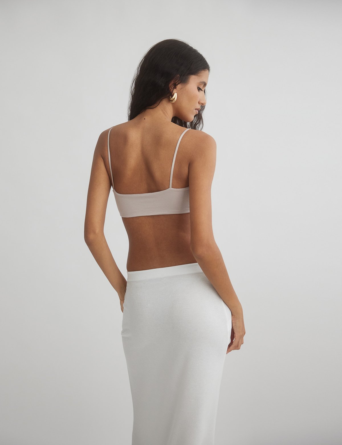 Γυναικείο crop τοπ με λεπτά τιραντάκια