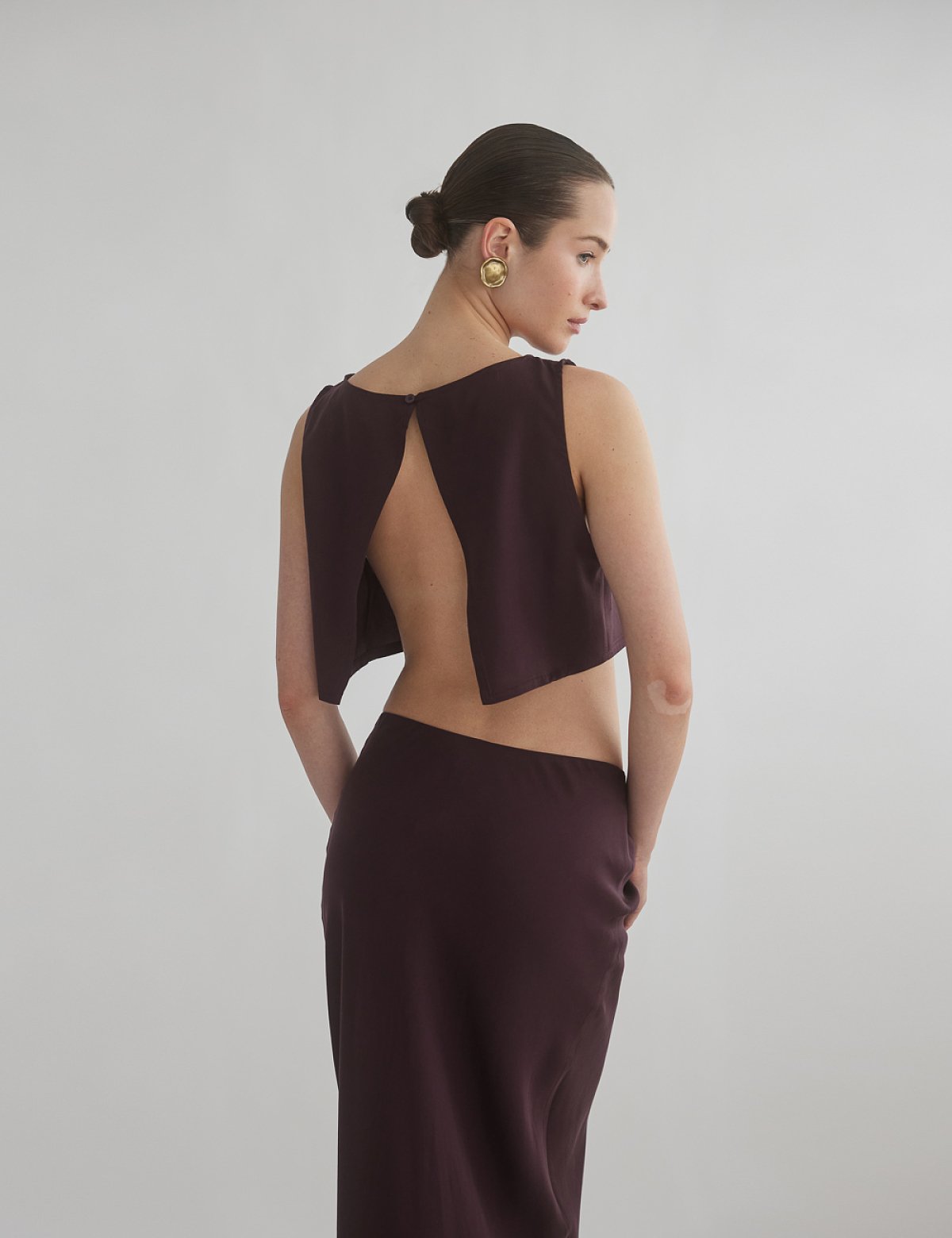 Openback sleeveless crop top-2