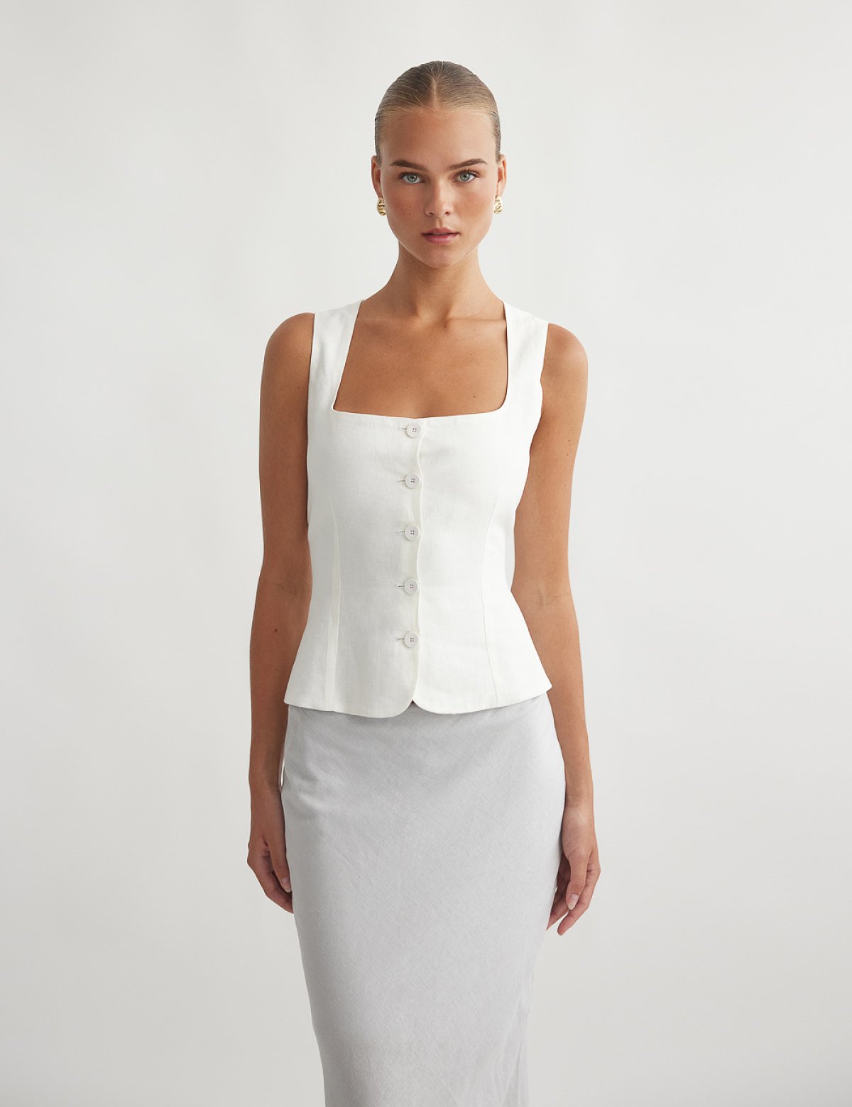 Linen vest with wide straps-10