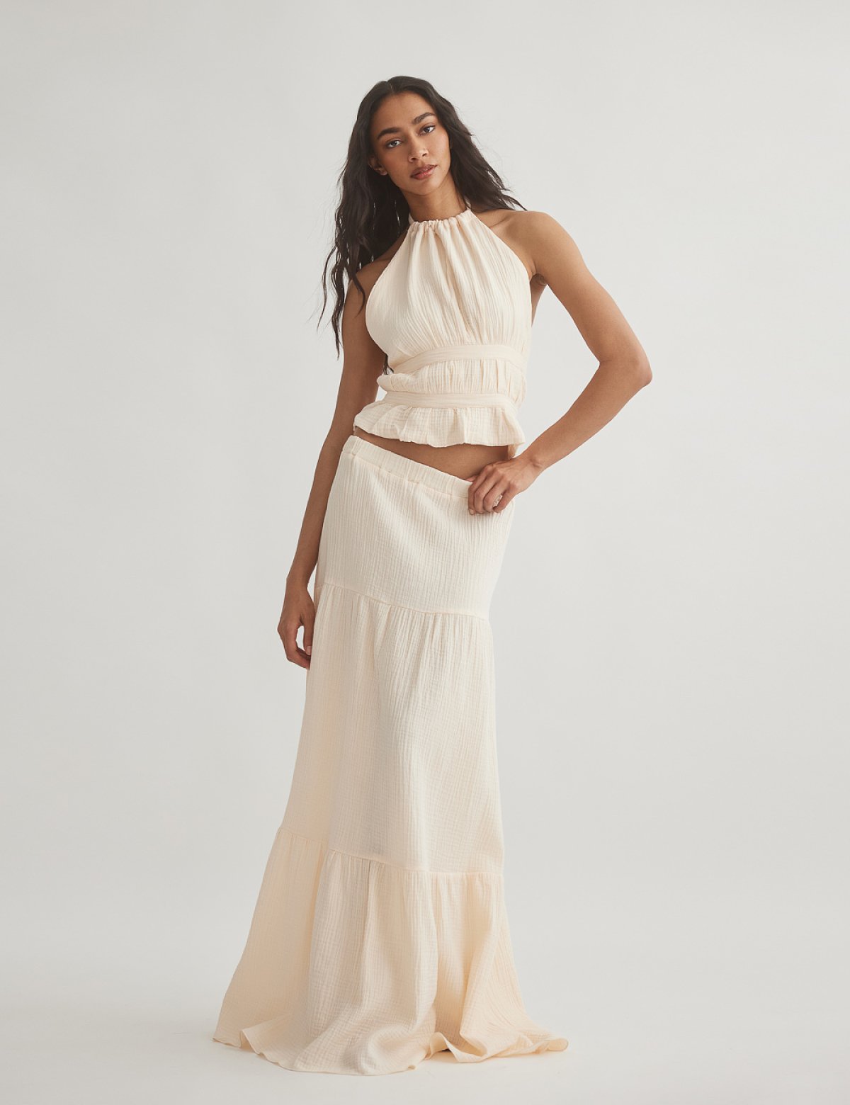 Γυναικεία μακριά φούστα με σούρες