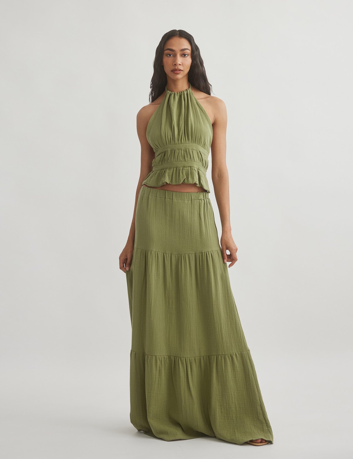 Γυναικεία μακριά φούστα με σούρες