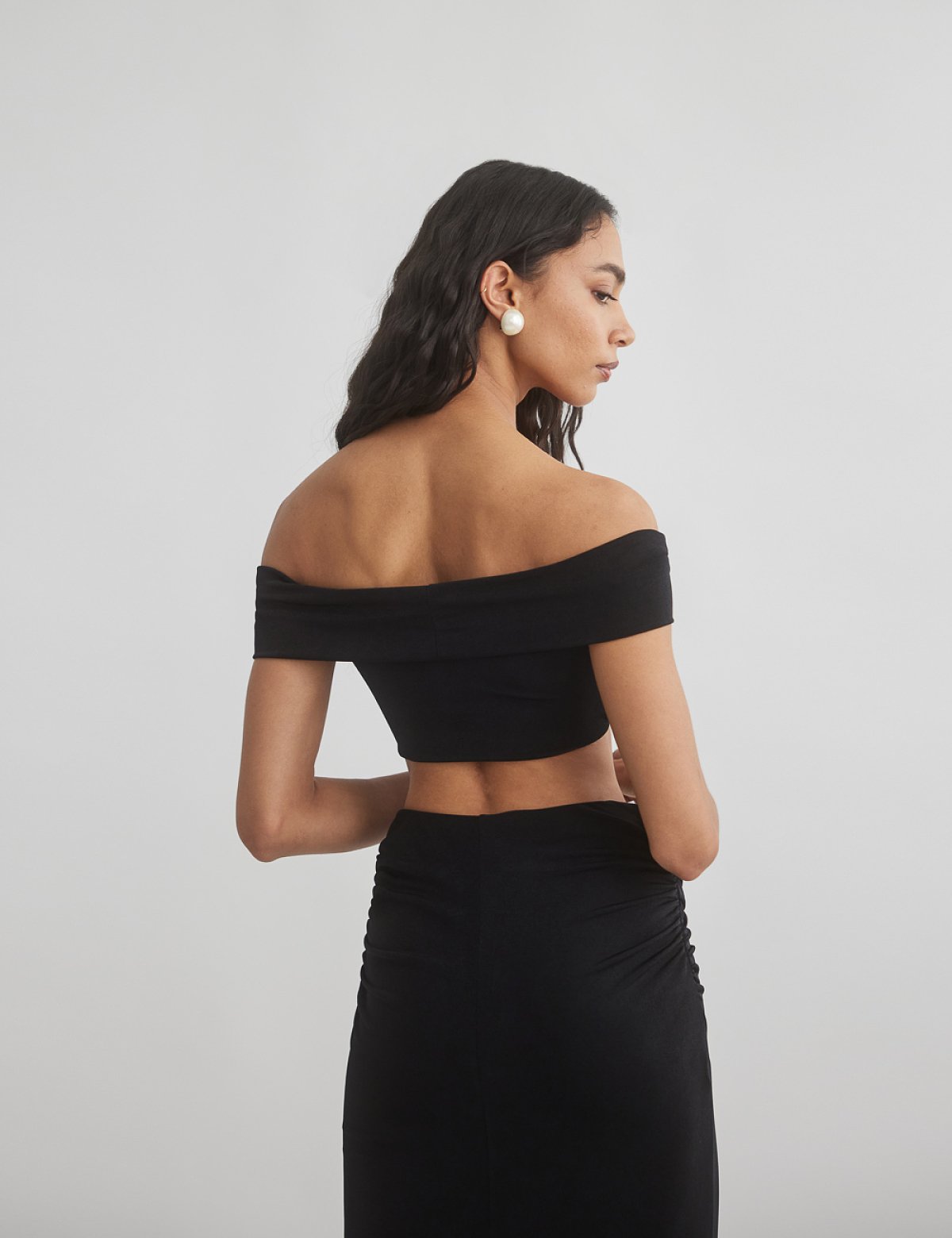 Γυναικείο off-shoulder ανεστραμμένο crop τοπ