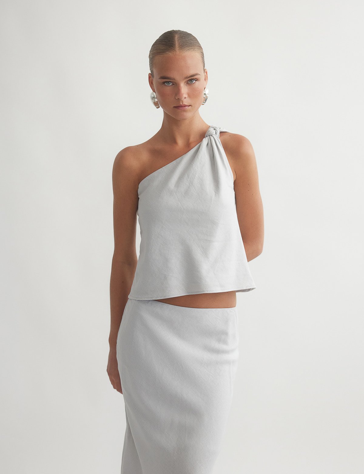 Linen one-shoulder blouse with knot-0