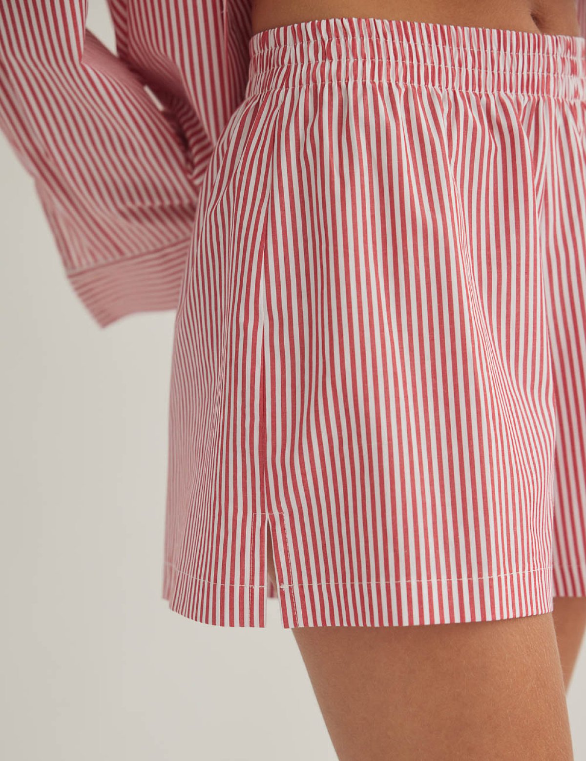 Γυναικείο ριγέ σορτς