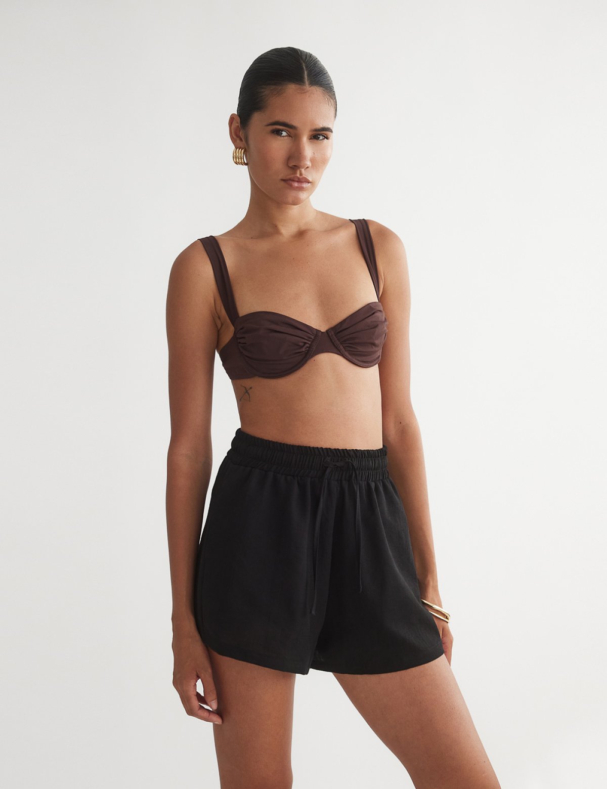 Γυναικείο σορτς με λάστιχο