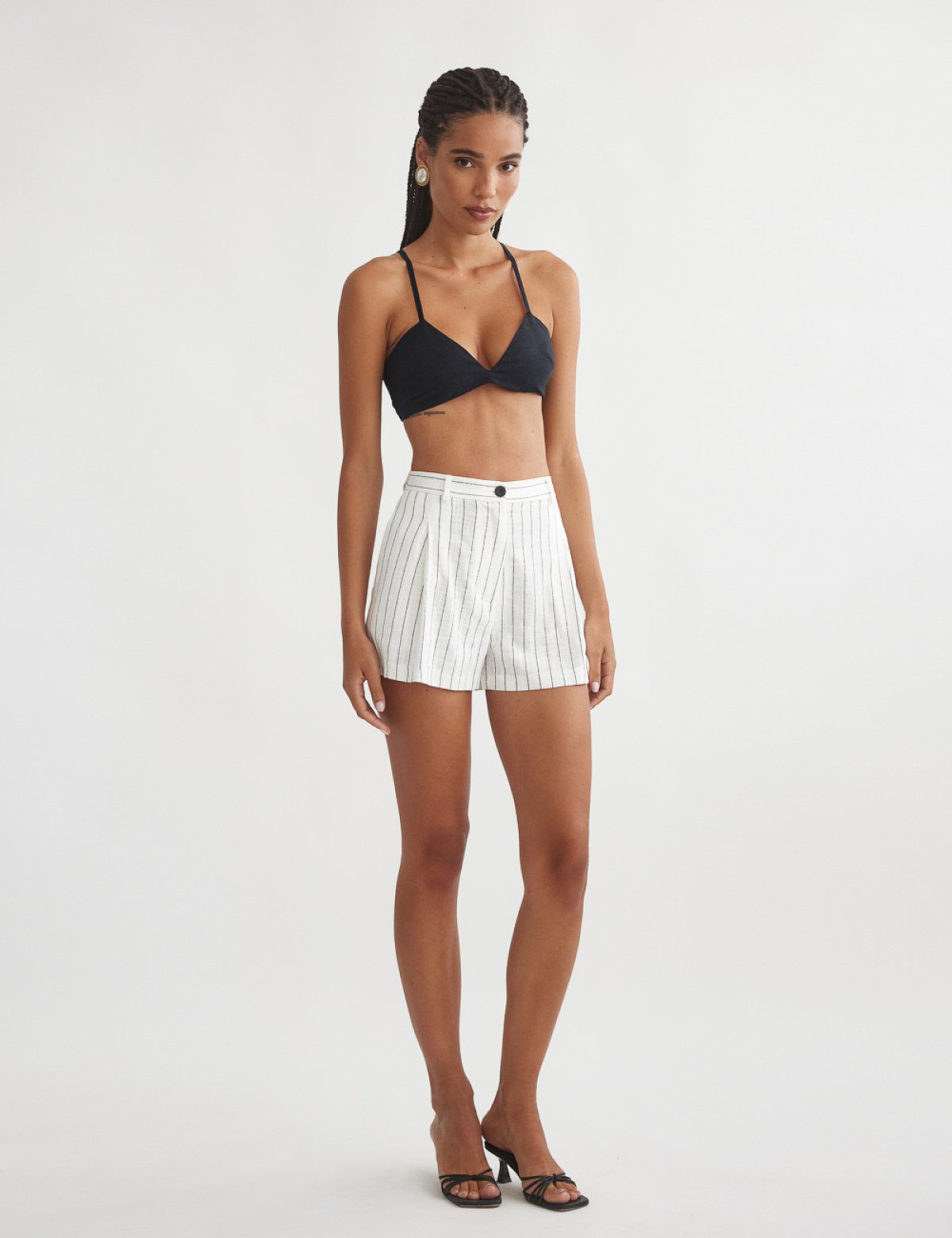 Γυναικείο ψηλόμεσο λινό σορτς με ρίγες