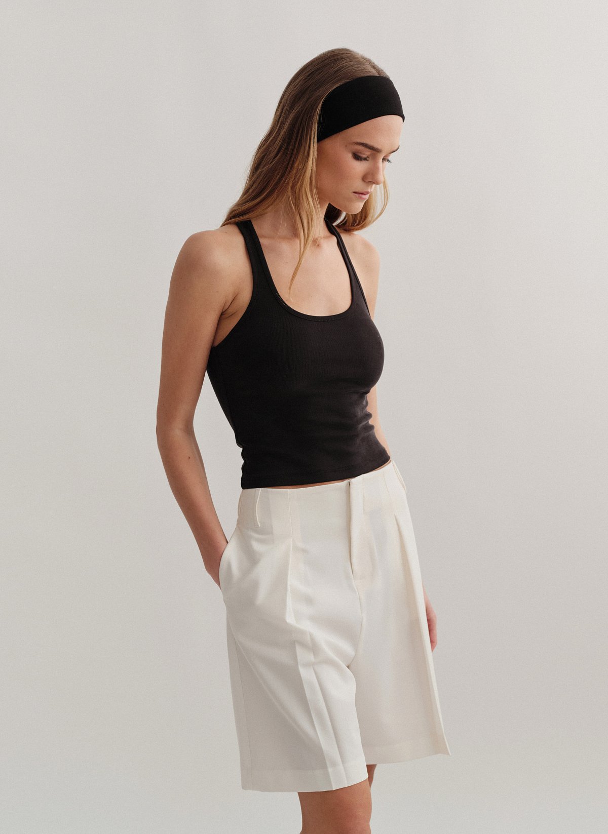 Γυναικείο basic αμάνικο ριπ τοπ