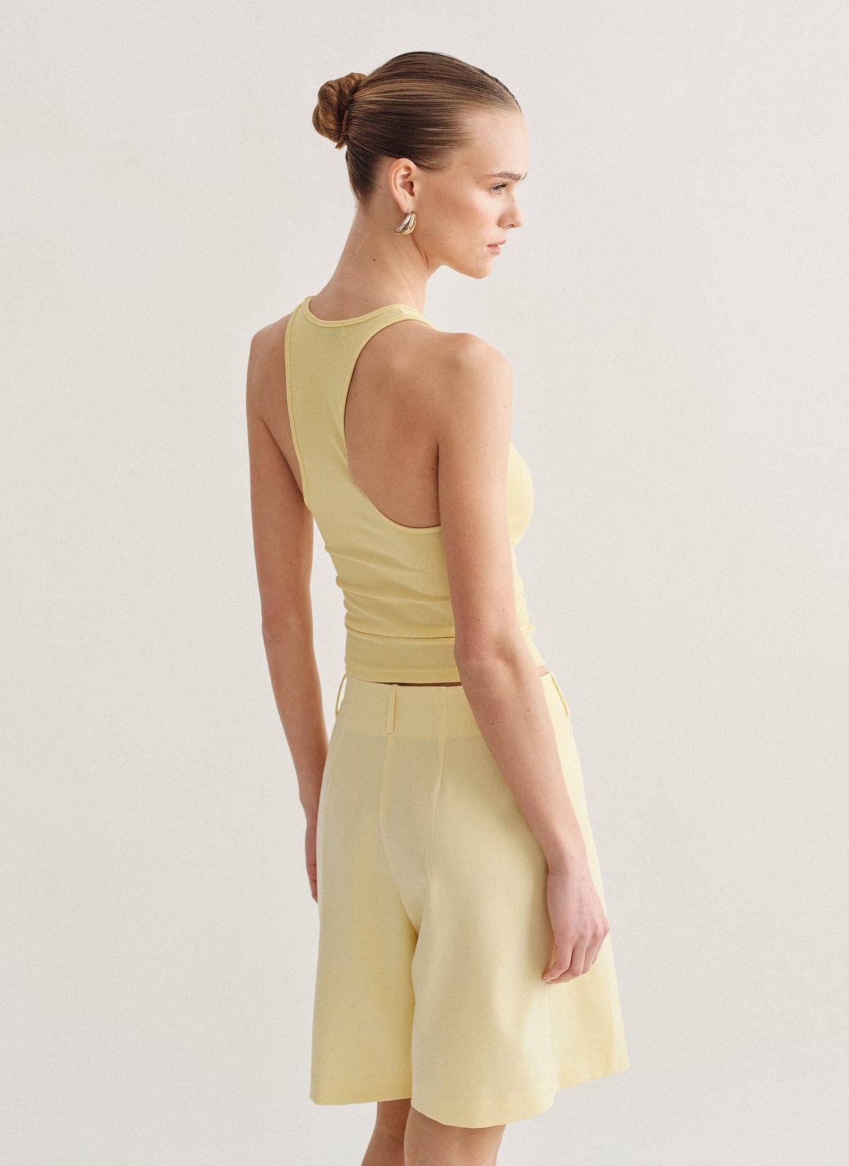 Γυναικείο basic αμάνικο ριπ τοπ