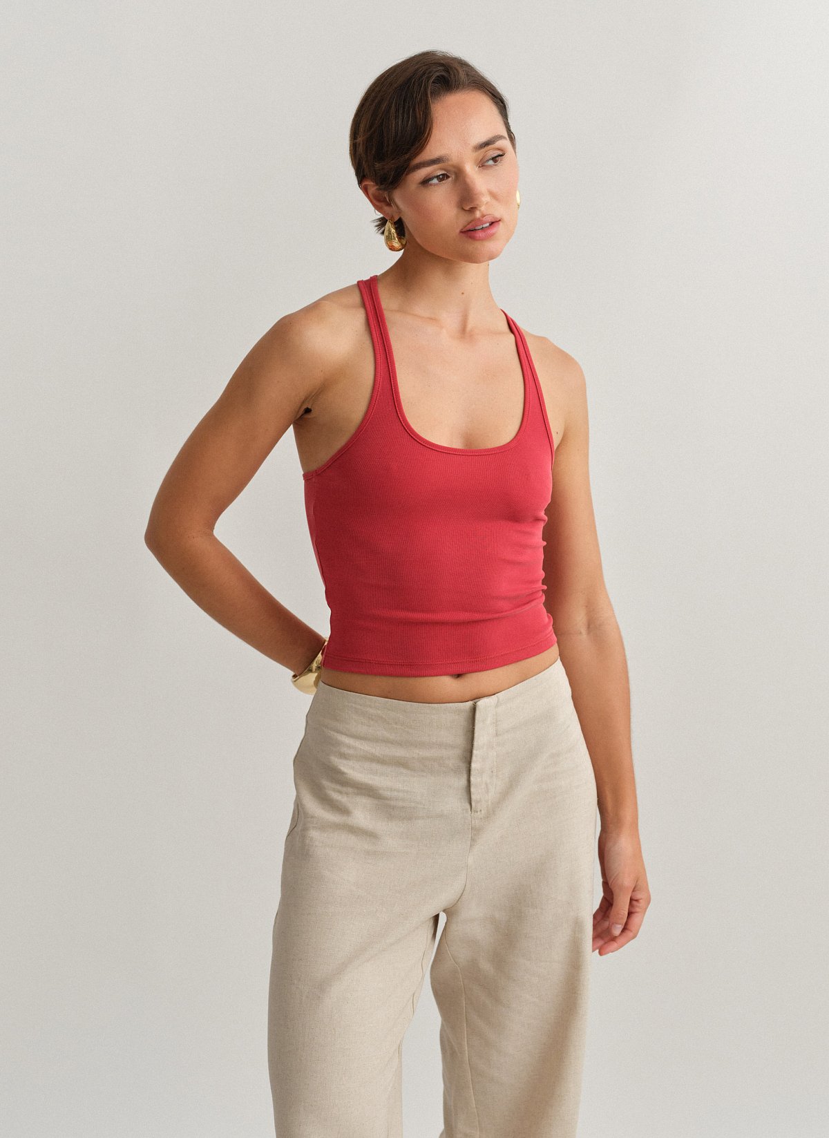 Γυναικείο basic αμάνικο ριπ τοπ