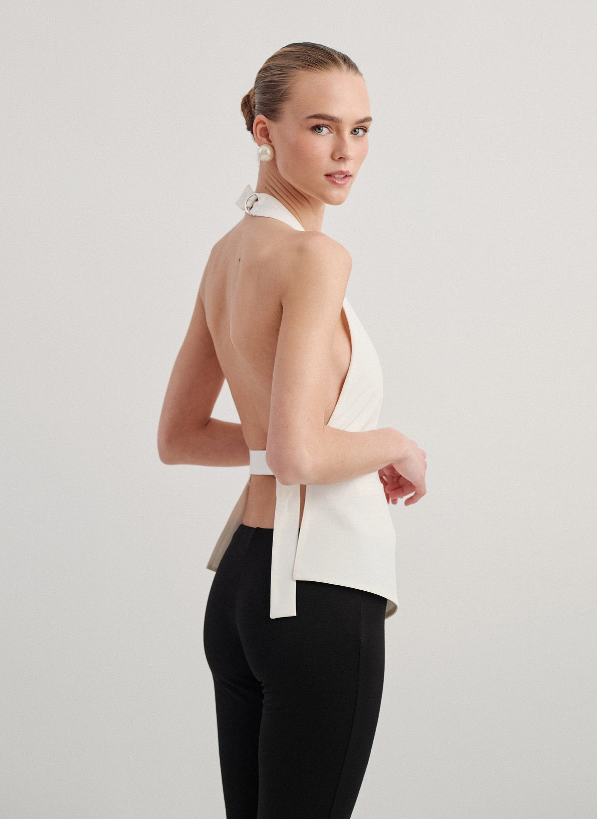 Γυναικείο υφασμάτινο γιλέκο με δέσιμο