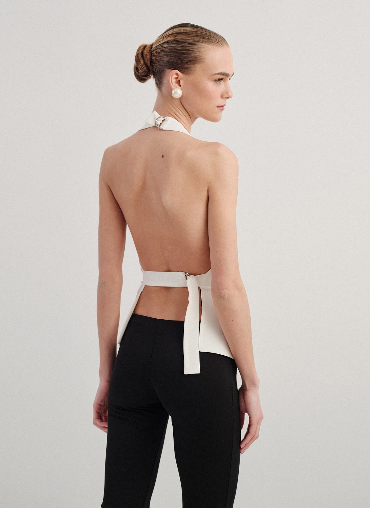 Γυναικείο υφασμάτινο γιλέκο με δέσιμο