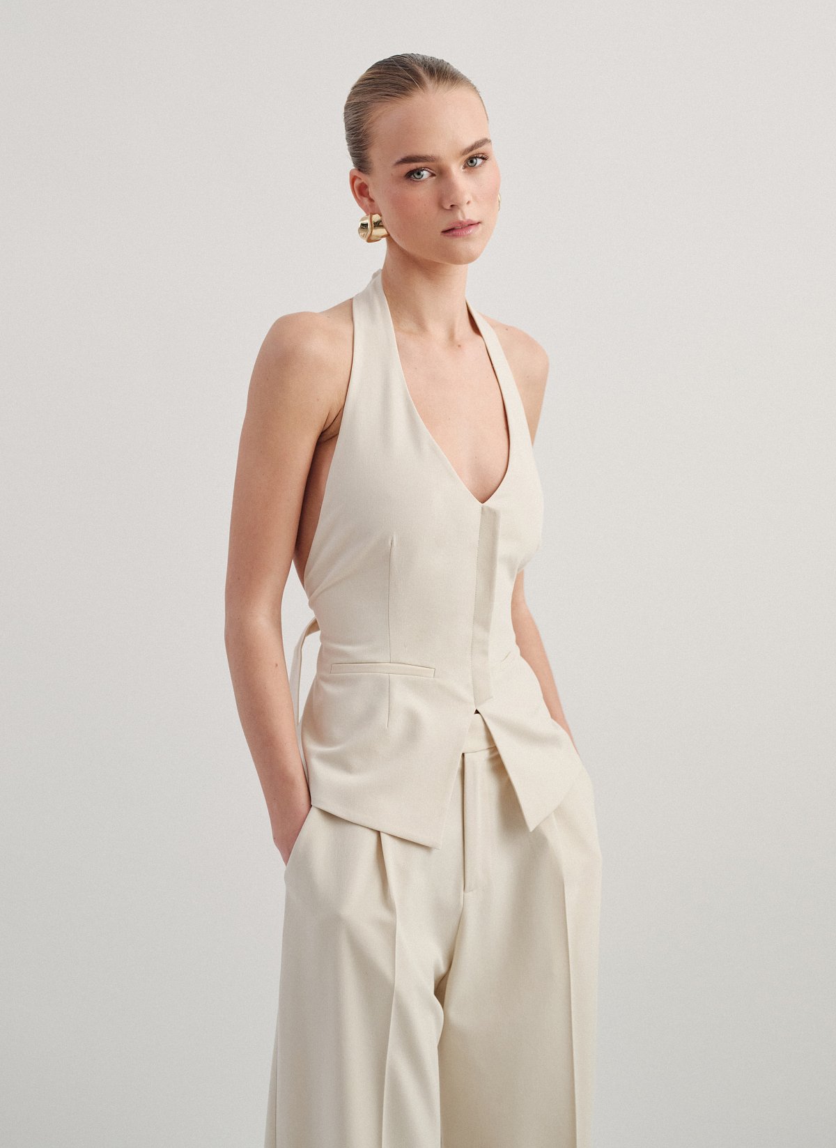 Γυναικείο υφασμάτινο γιλέκο με δέσιμο