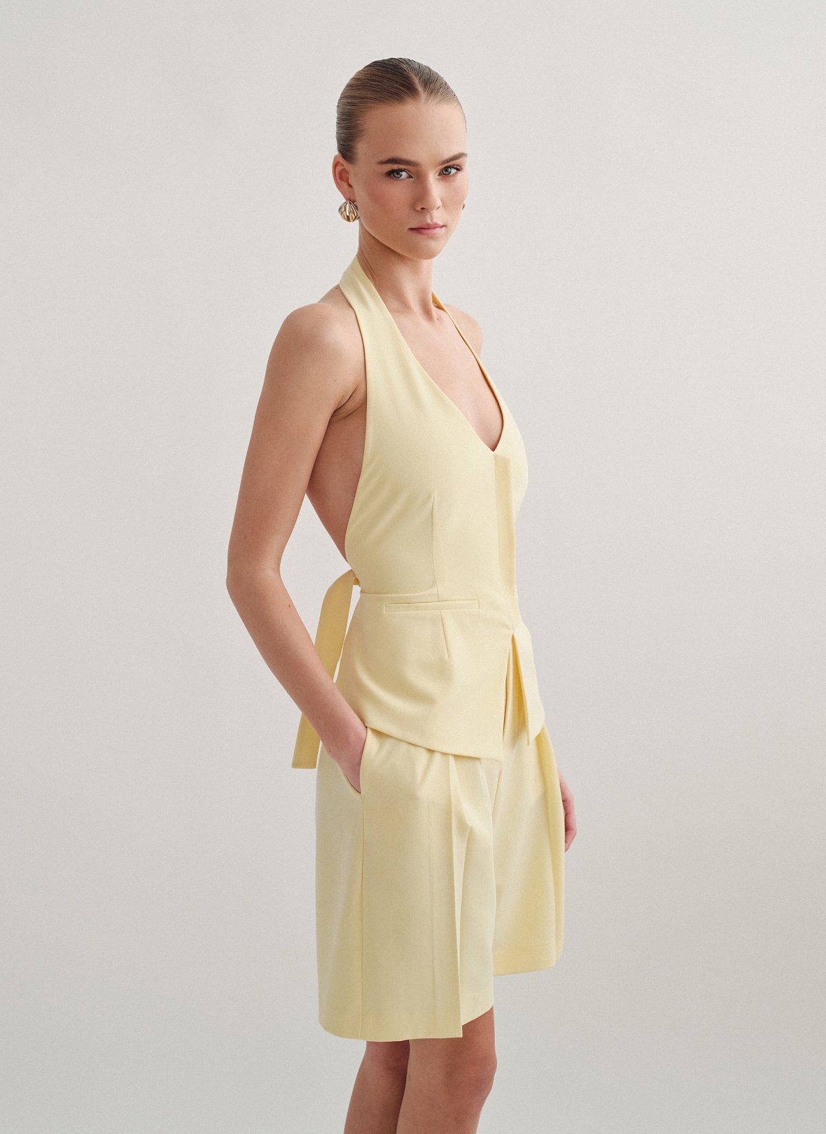 Γιλέκο με ανοιχτή πλάτη με δέσιμο-10