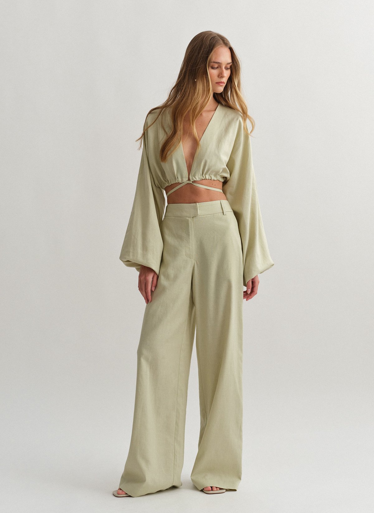 Γυναικείο λινό ίσιο παντελόνι