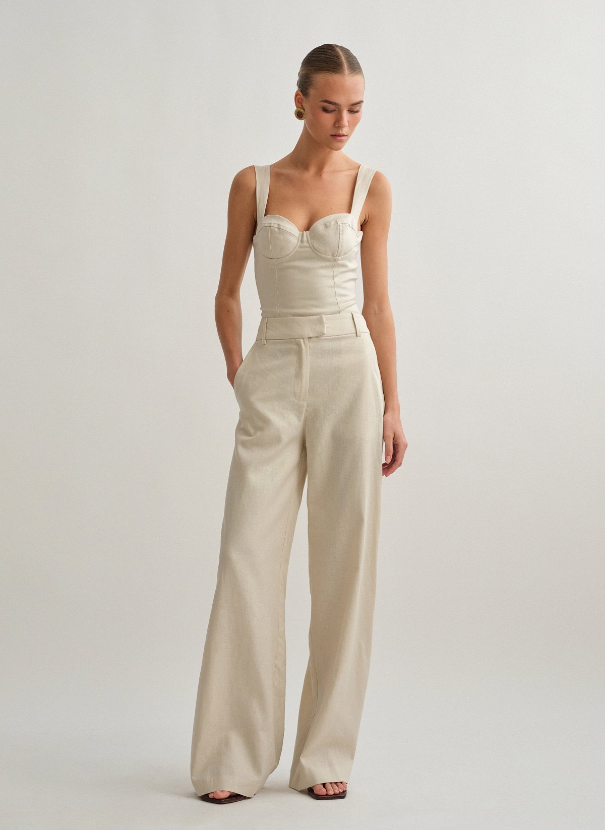 Γυναικείο λινό ίσιο παντελόνι