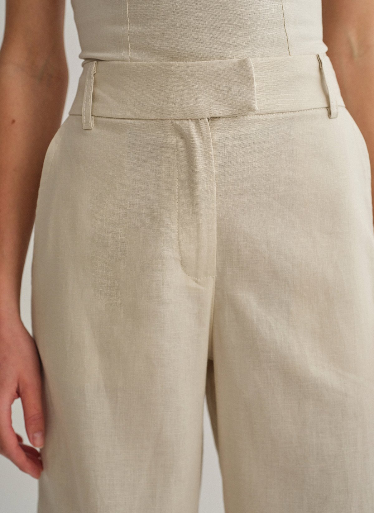 Γυναικείο λινό ίσιο παντελόνι