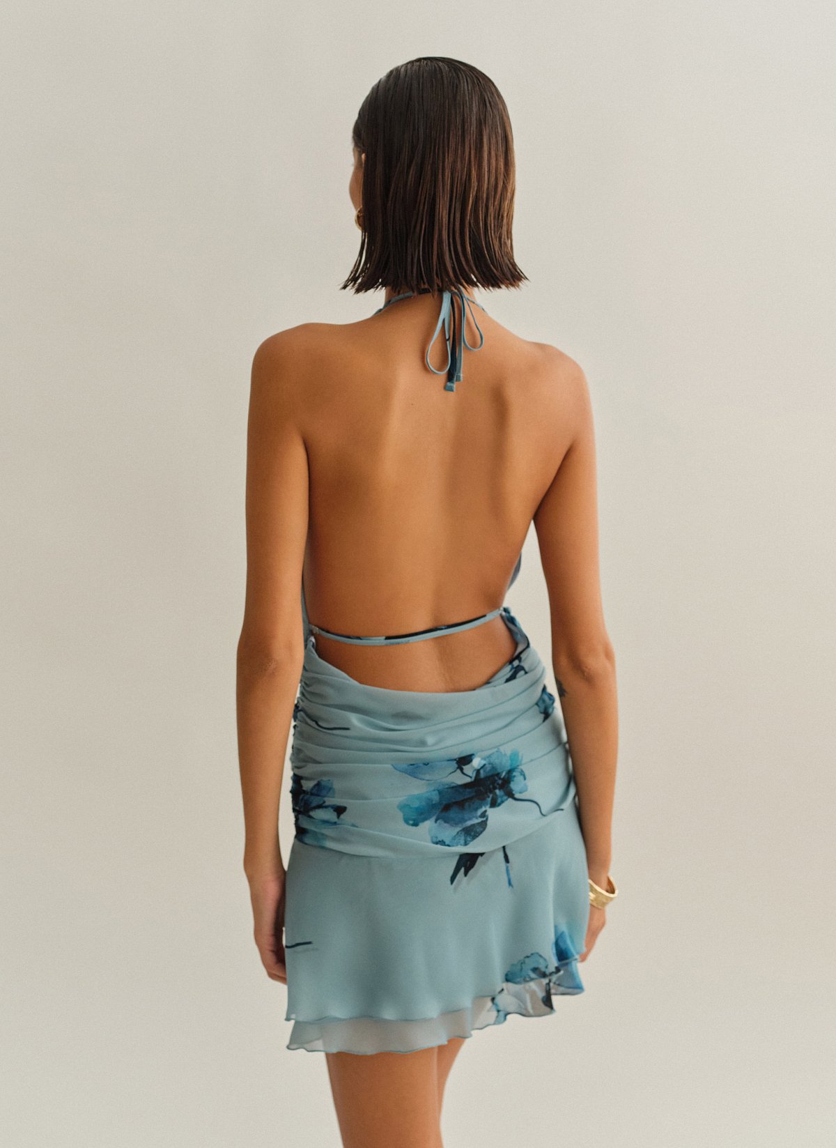 Γυναικείο εμπριμέ halter μίνι φόρεμα