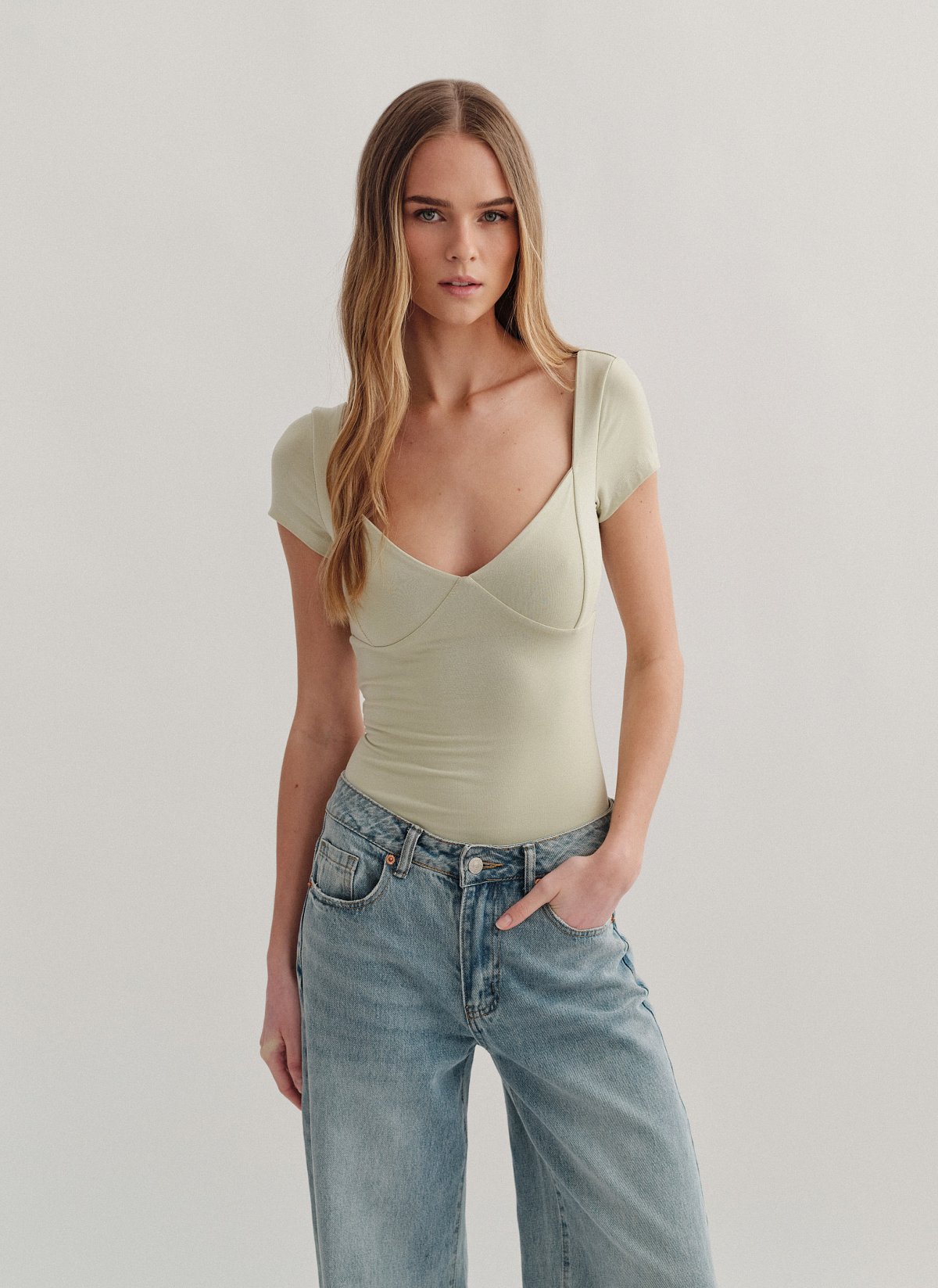 Γυναικείο κοντομάνικο κορμάκι bamboo