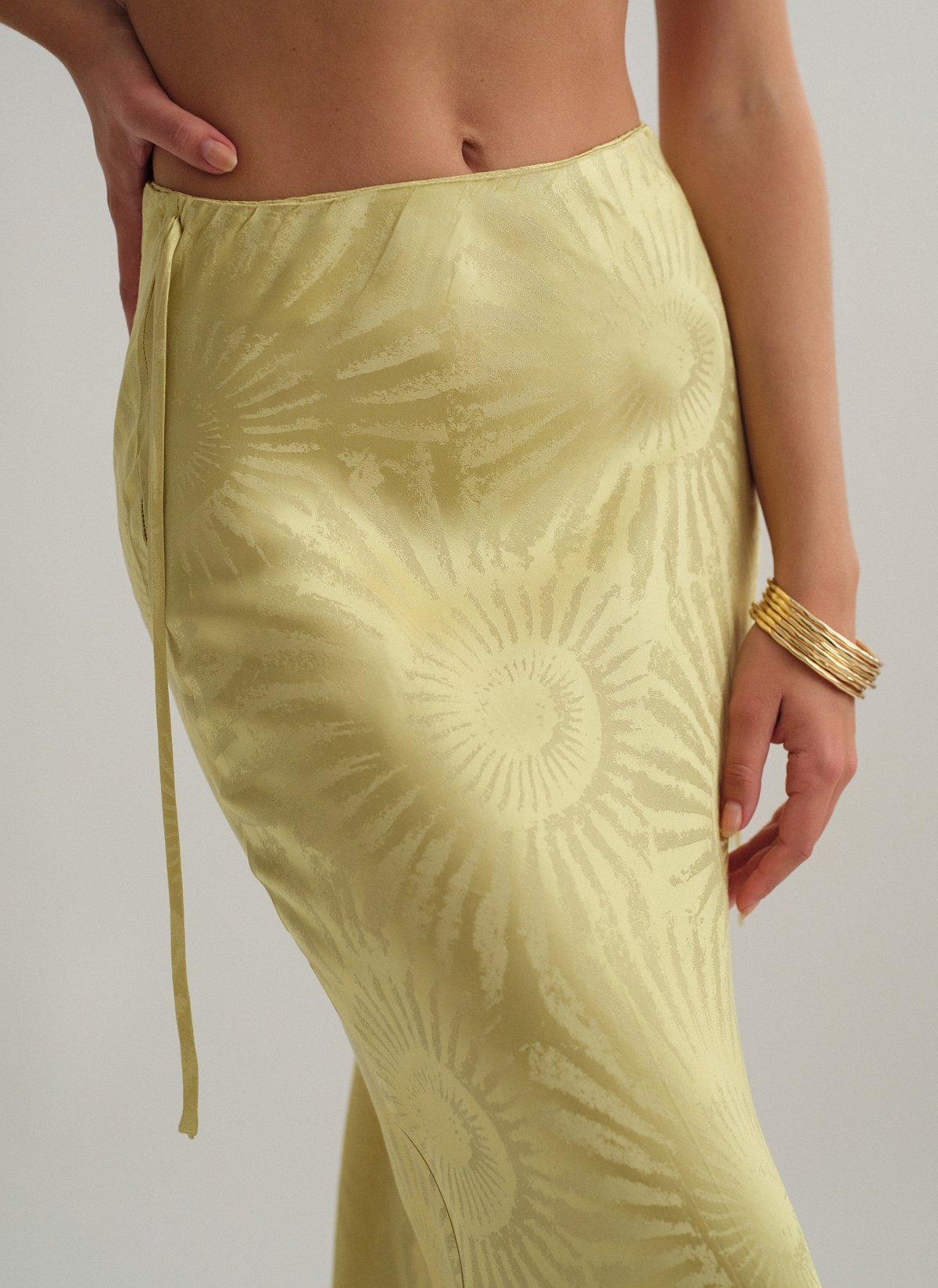 Γυναικεία σατέν ζακάρ maxi φούστα