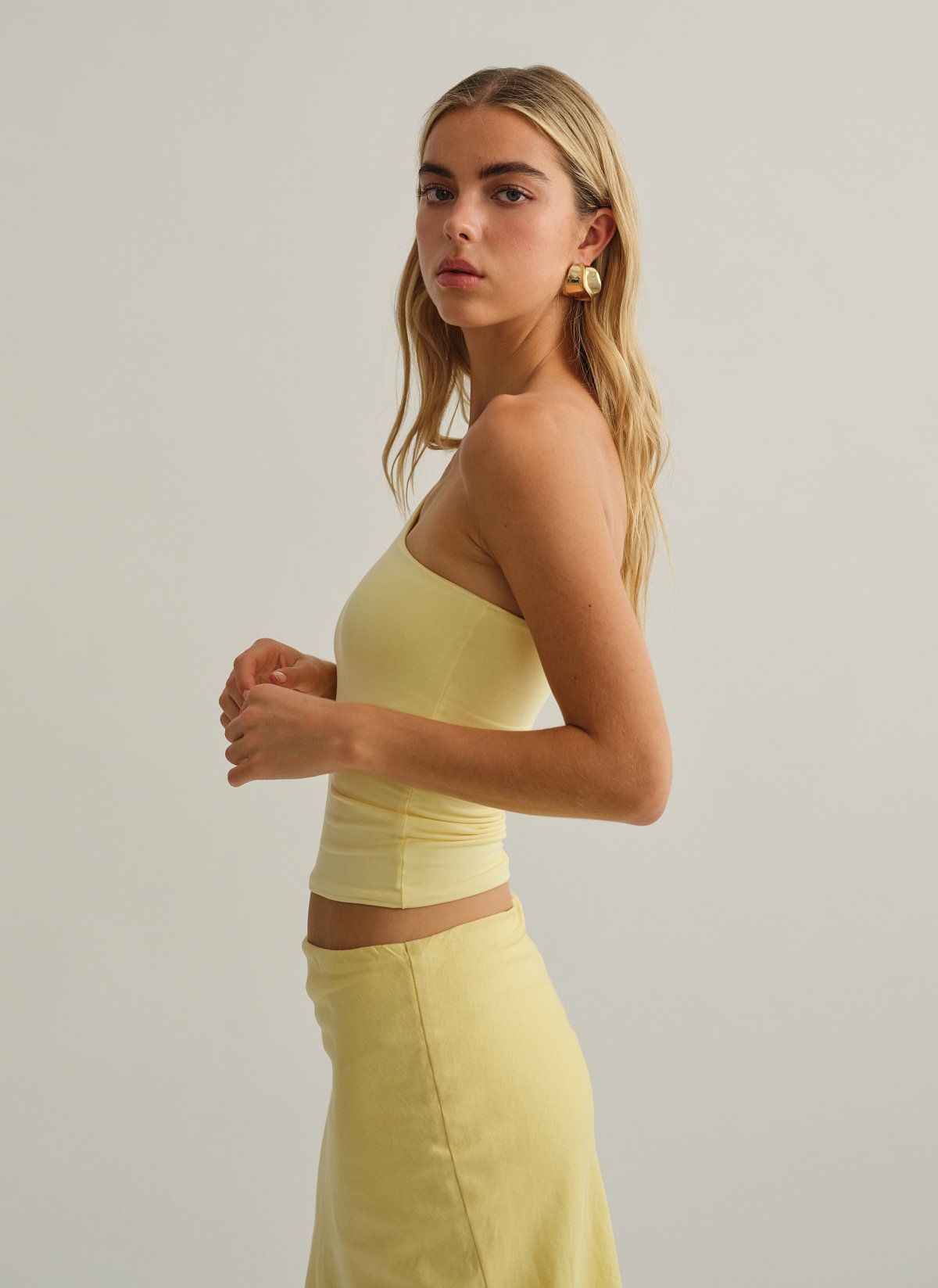 Γυναικεία μπλούζα one-shoulder bamboo