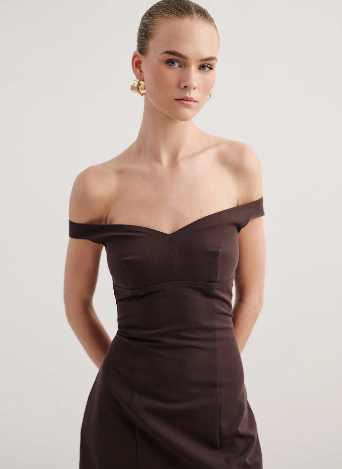 Γυναικείο υφασμάτινο off-shoulder μίνι φόρεμα