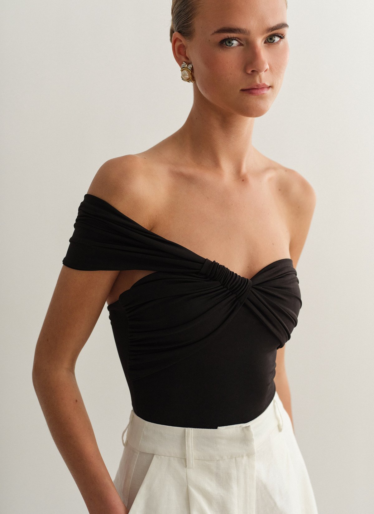 Linen darted shorts-40