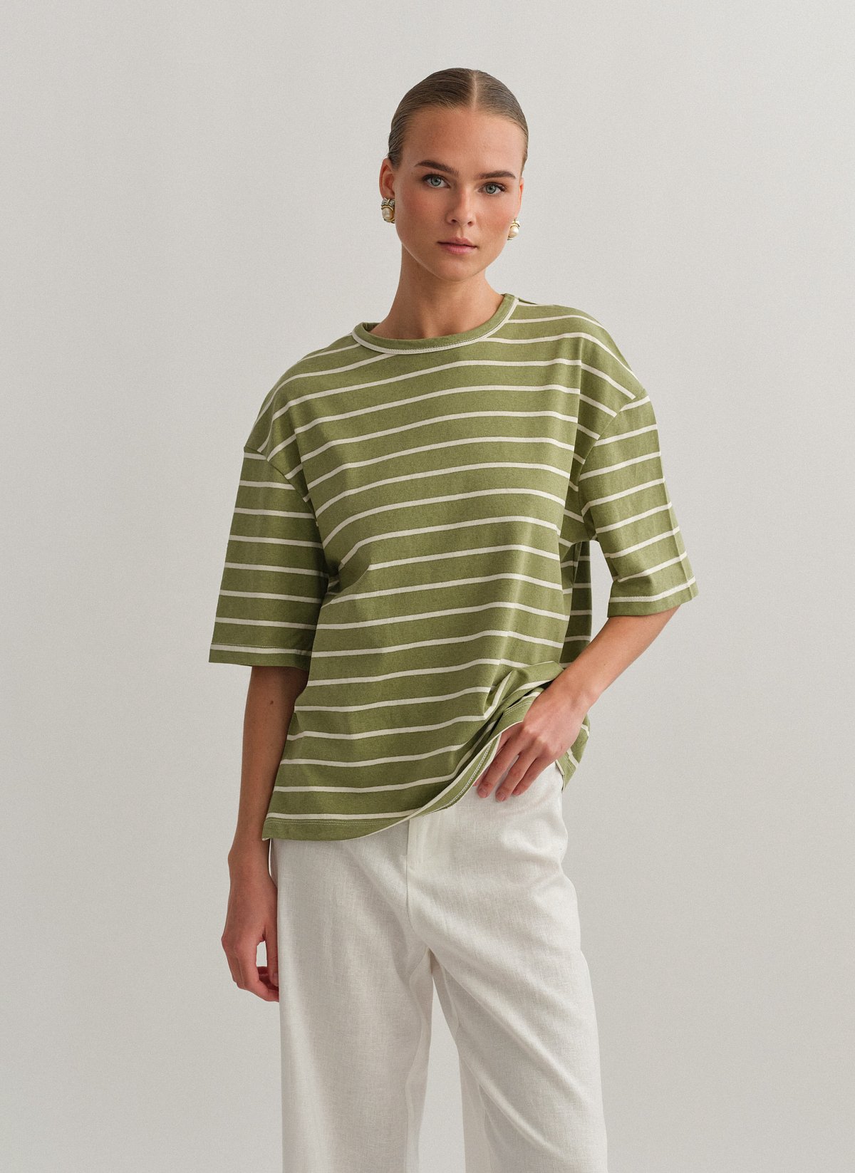 Γυναικεία βαμβακερή oversized κοντομάνικη ριγέ μπλούζα