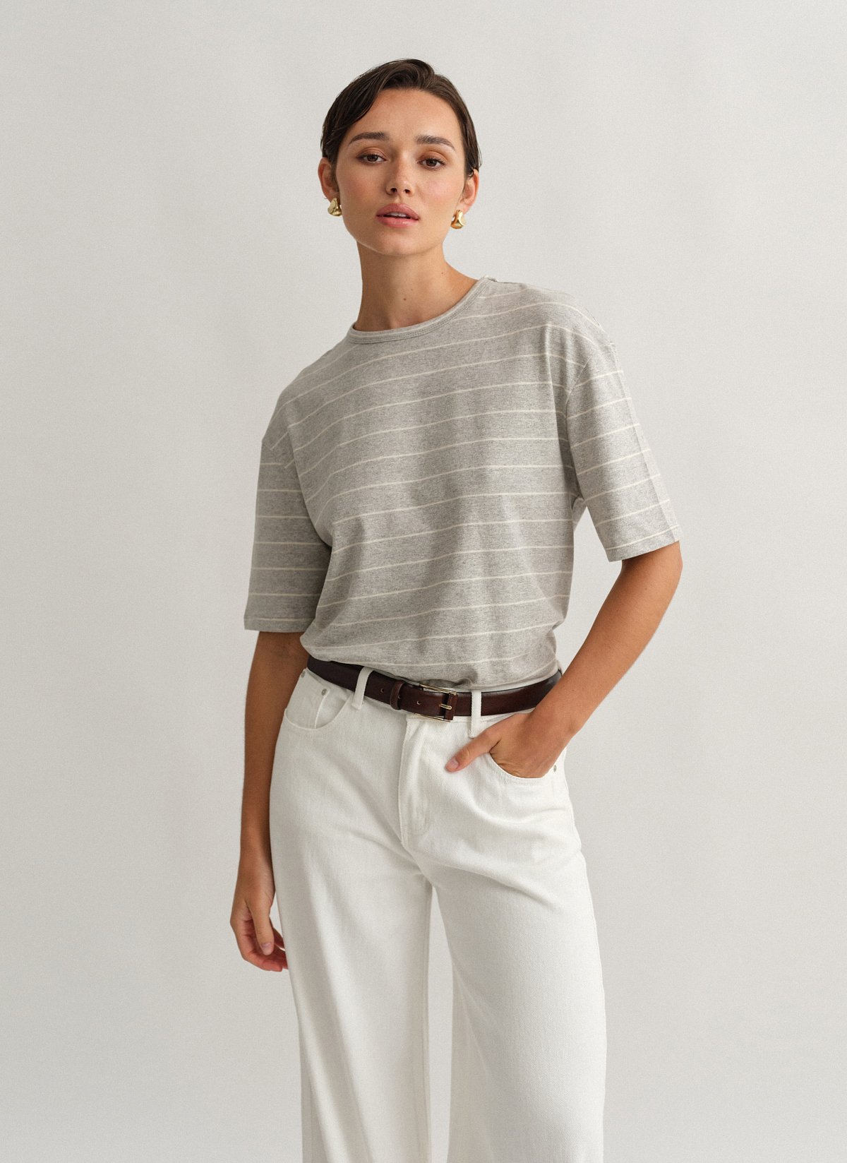 Γυναικεία βαμβακερή oversized κοντομάνικη ριγέ μπλούζα